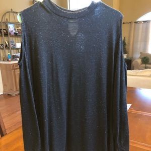 Women’s black sparkly shirt w/peek a boo arms